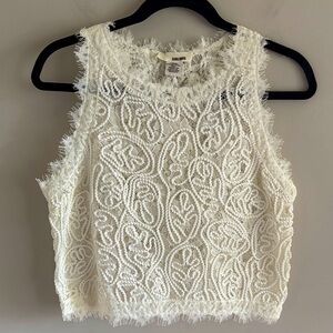 Sans Souci • lace crop top